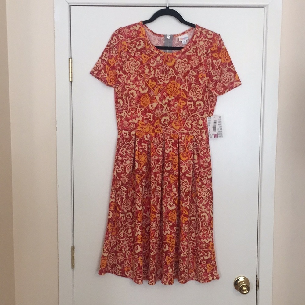 M LuLaRoe Amelia Dress‎ C06 1935